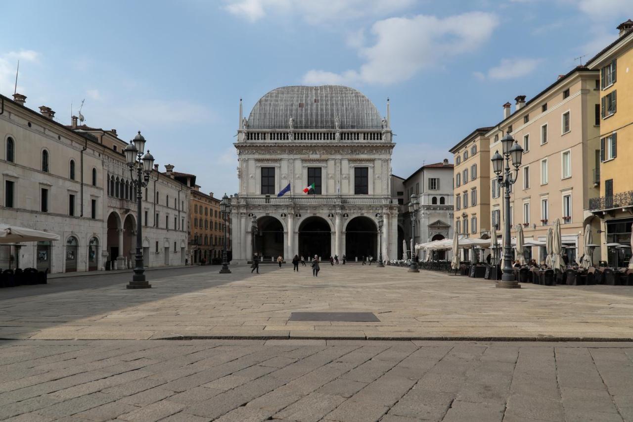 Pallata 52 Brescia Bagian luar foto